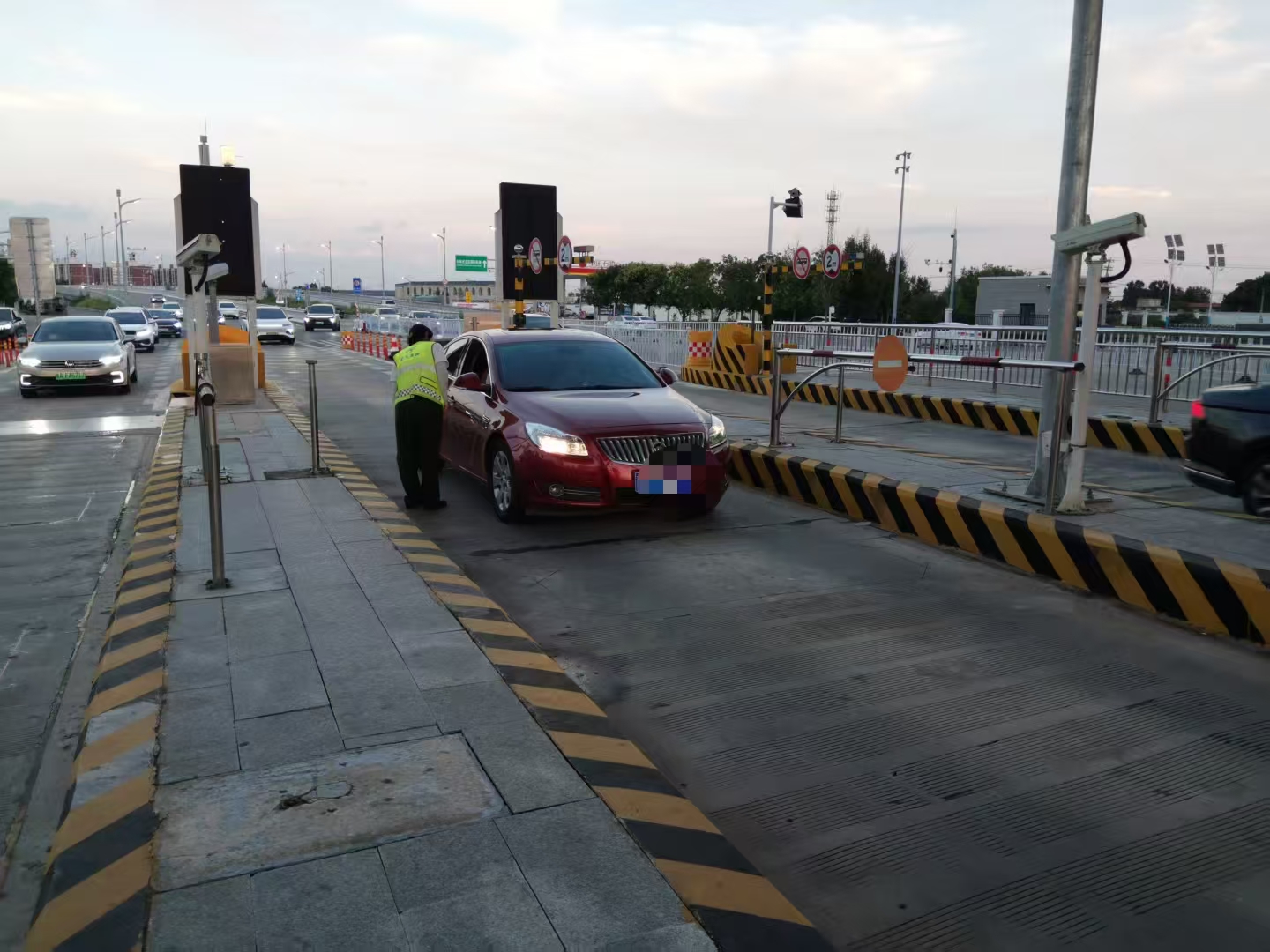 d2feca18b883ea68cc5a2367a249ad96.jpg