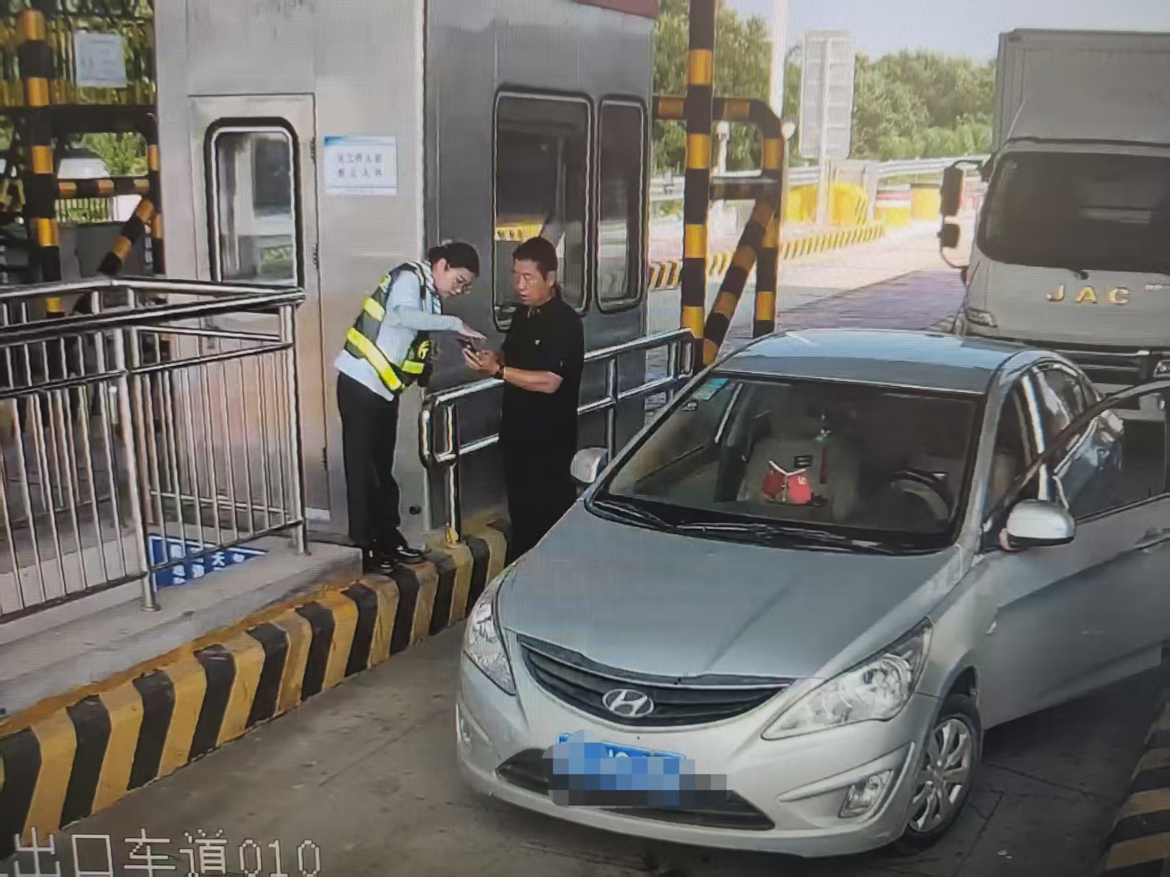 微信图片_20260821151357_632_72.jpg